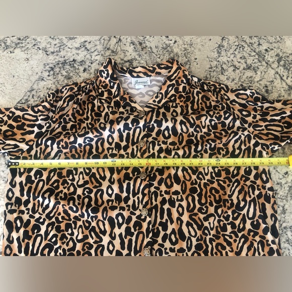 Joanna Long Sleeve Leopard Print Button Front Blouse Women’s Plus Size 3X NWOT - Picture 6 of 12